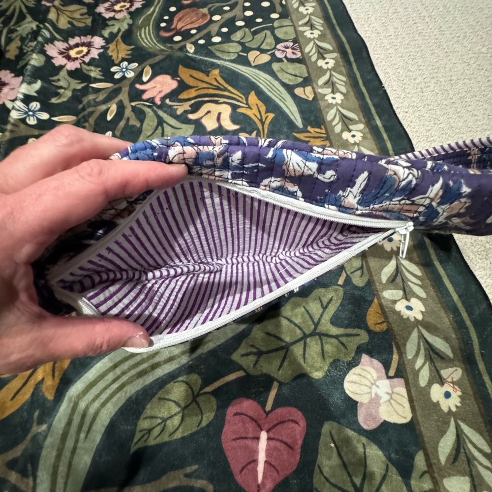 Floral Patterned Fanny Pack - Picture 2 of 4